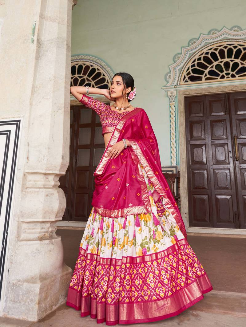 Women's Indian Lehenga Set with Blouse and Dupatta, Free Size,Floral Printed Silk.