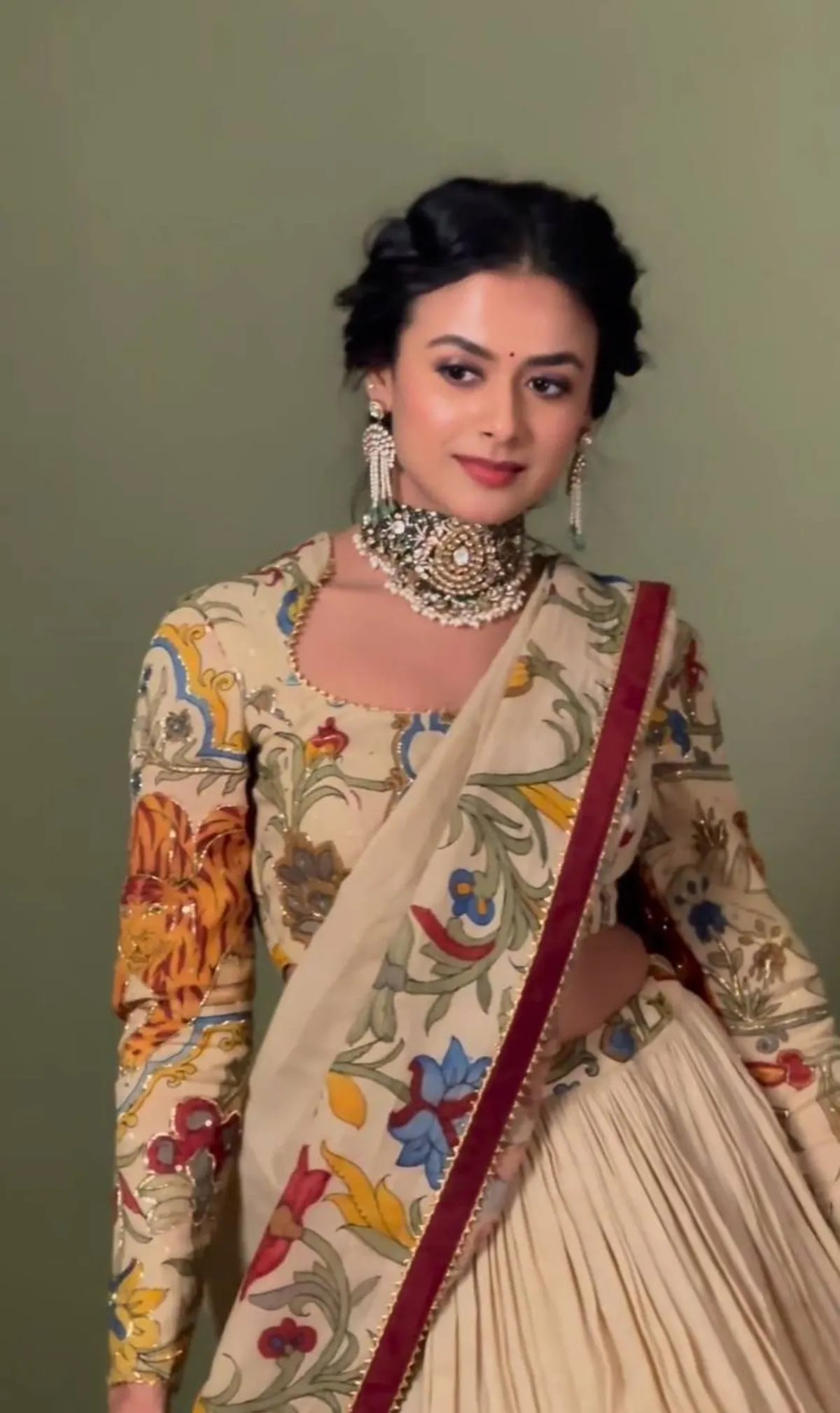 Off White Kalamkari Print Chent Crepe Silk Lehenga Choli Set