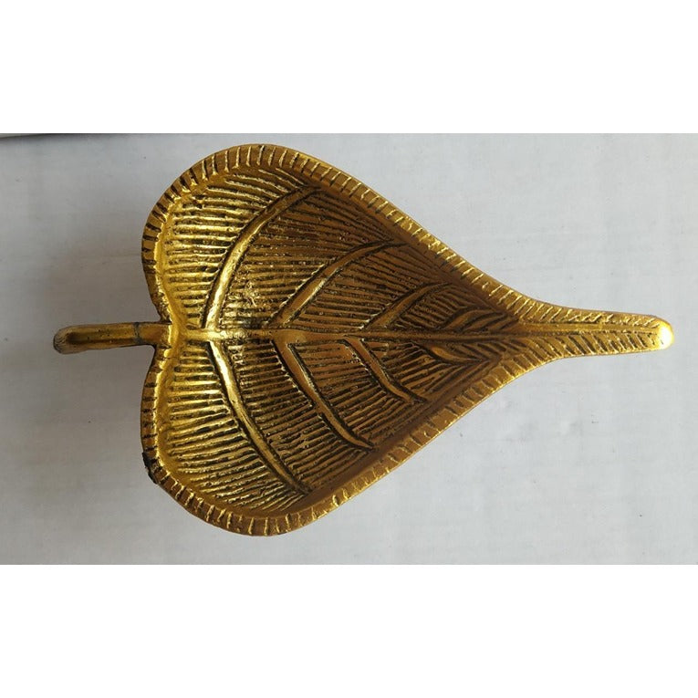 Pan Leaf Shape Diya Showpieces (CS-2377447)